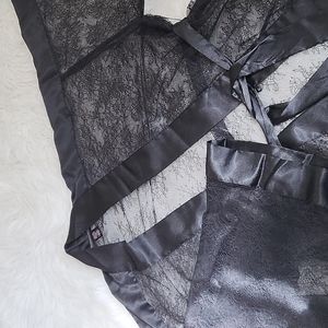 Victoria's Secret/VS, Black Lace Kimono robe, XS, Like New